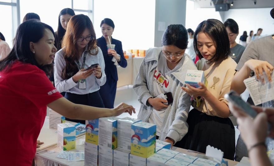 九游娱乐网站：稳健医疗全力打造“5月健康节”IP携手各界共筑健康生活(图3)