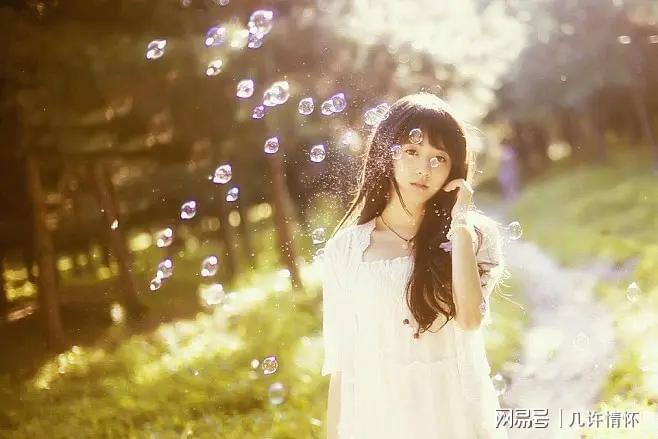 九游娱乐平台：夏日祛痘指南：闭口粉刺最有用的药膏是哪款？(图1)