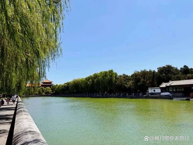 九游娱乐平台：北京也太神秘莫测了！探寻冬季旅游冰天雪地里的奇妙暖意与惊喜(图4)