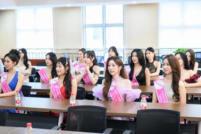 九游娱乐网站：维娜哪个系列好用？韩国洲际小姐们的共同选择竟然是TA!(图2)
