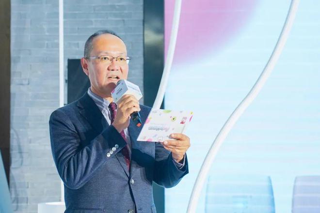 九游娱乐网站：“伊”手快报与关晓彤一起开启护肤新序幕(图25)
