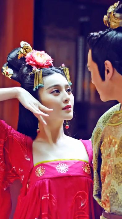九游娱乐：“消失”6年后再看范冰冰的真实处境她很可恨但也很可悲！(图2)