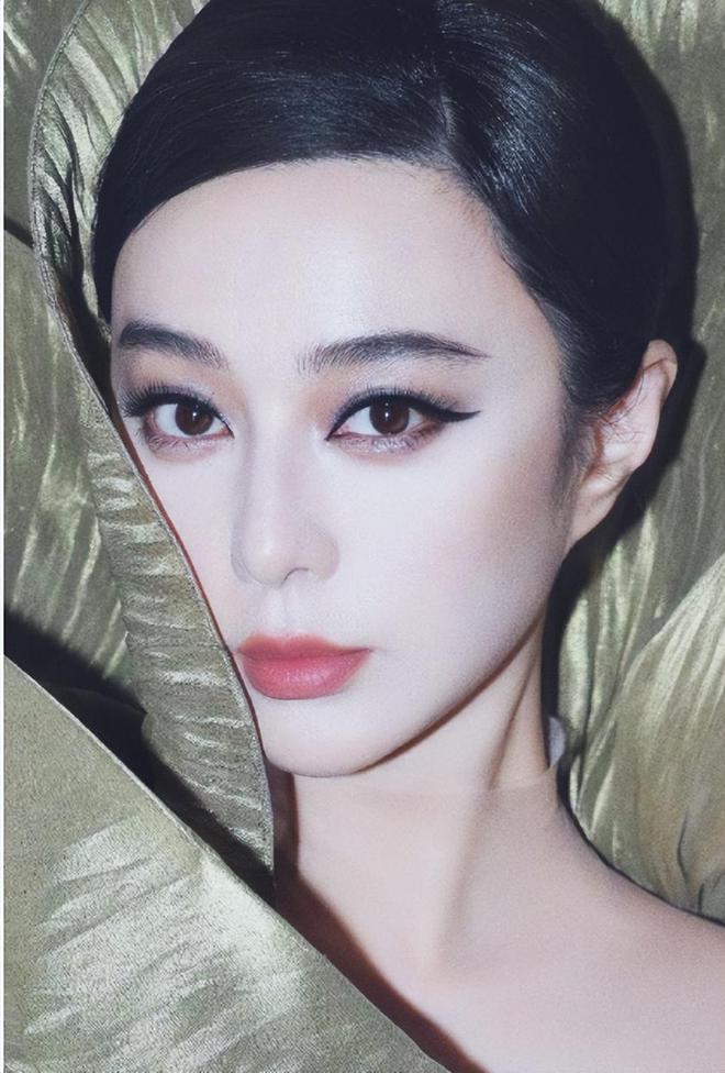 九游娱乐：“消失”6年后再看范冰冰的真实处境她很可恨但也很可悲！(图22)