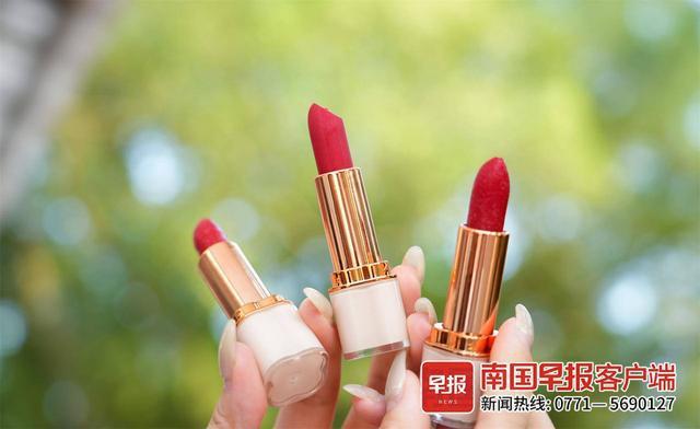 九游娱乐网站：喝奶茶、嗑瓜子、涂口红也能养生？被这个活动刷新认知了！(图5)