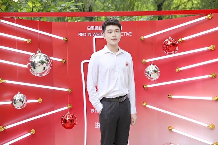 九游娱乐平台：高级护肤达人纵威——给女性专业的护肤指导(图2)