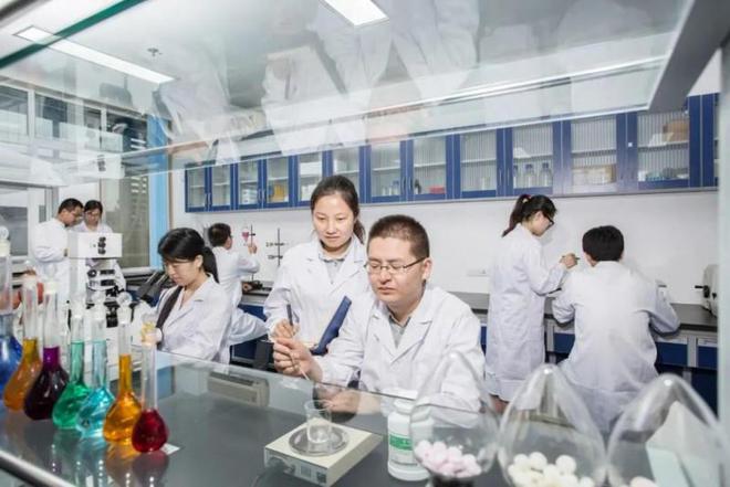 九游娱乐平台：巨子生物以重组胶原蛋白为核心赢得广泛认可(图3)