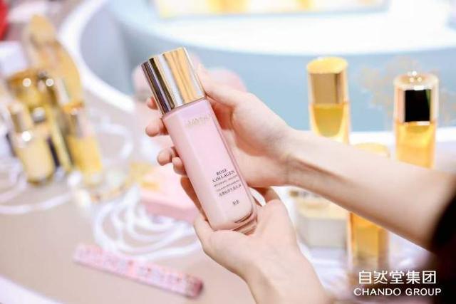 九游娱乐：“首发上海”聚焦美妆科技CBE美容博览会引领全球美丽产业创新风向(图10)