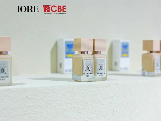 九游娱乐网站：「原生之美自成一派」IORE瑷亦携底妆美学新品闪耀CBE(图6)