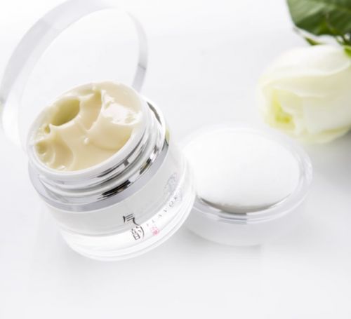 九游娱乐网站：2024国产护肤品排行榜前十名深度解析科学焕肤护肤品(图8)