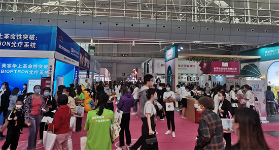 九游娱乐：2024第13届新疆国际美容化妆品博览会(图5)