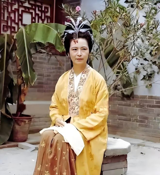 九游娱乐平台:论美男他才是鼻祖(图31)