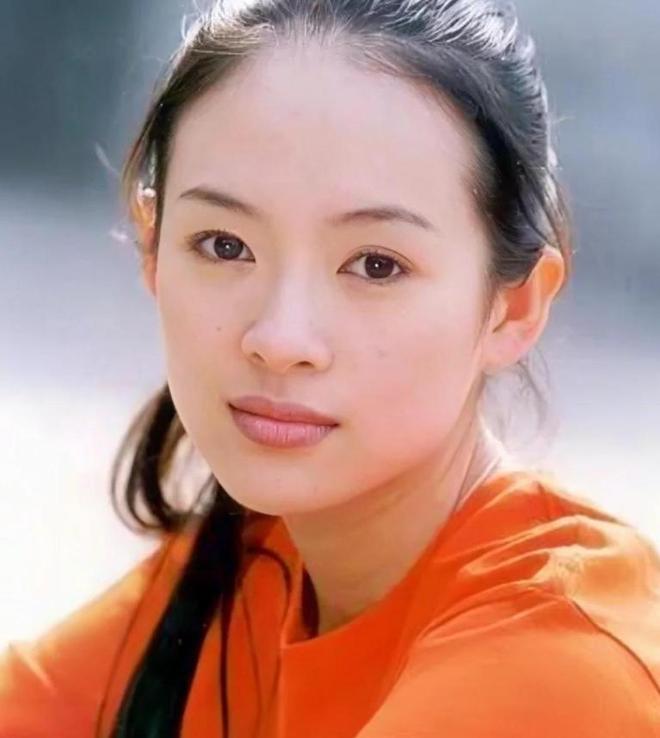 九游娱乐平台:汪峰也没想到距离过年仅剩6天46岁章子怡高调官宣了喜讯!(图2)