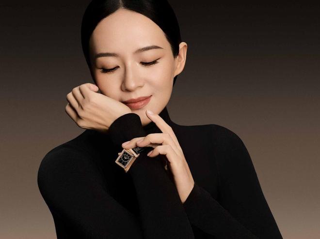 九游娱乐平台:汪峰也没想到距离过年仅剩6天46岁章子怡高调官宣了喜讯!(图10)