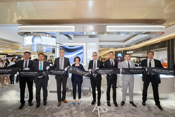 九游娱乐：高奢科技护肤品牌AP嫒彬中国内地首店正式落户上海(图1)