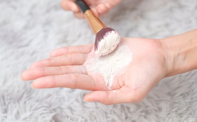 九游娱乐平台：颠覆！68岁日本老太惨死凶手竟是50年前用过的化妆品！潜伏期长到令人窒息(图3)