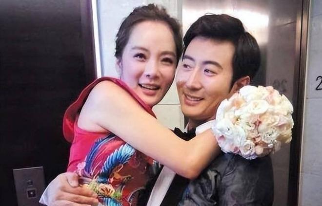 九游娱乐：与高梓淇离婚6年蔡琳带儿子搬离济州岛别墅光化妆品就装3车(图11)